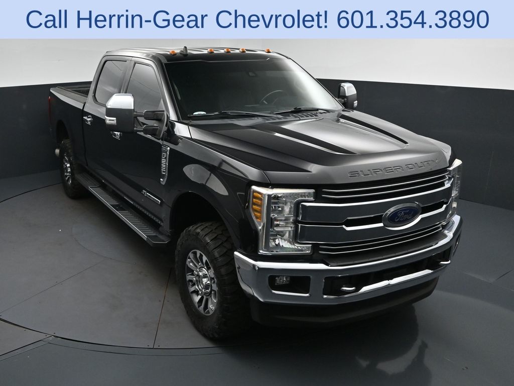 2019 Ford F-250 Super Duty Lariat Crew Cab 4WD