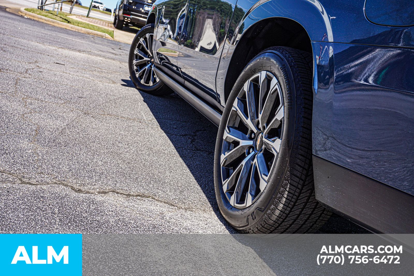 Used 2025 Blue Chevrolet High Country image 14