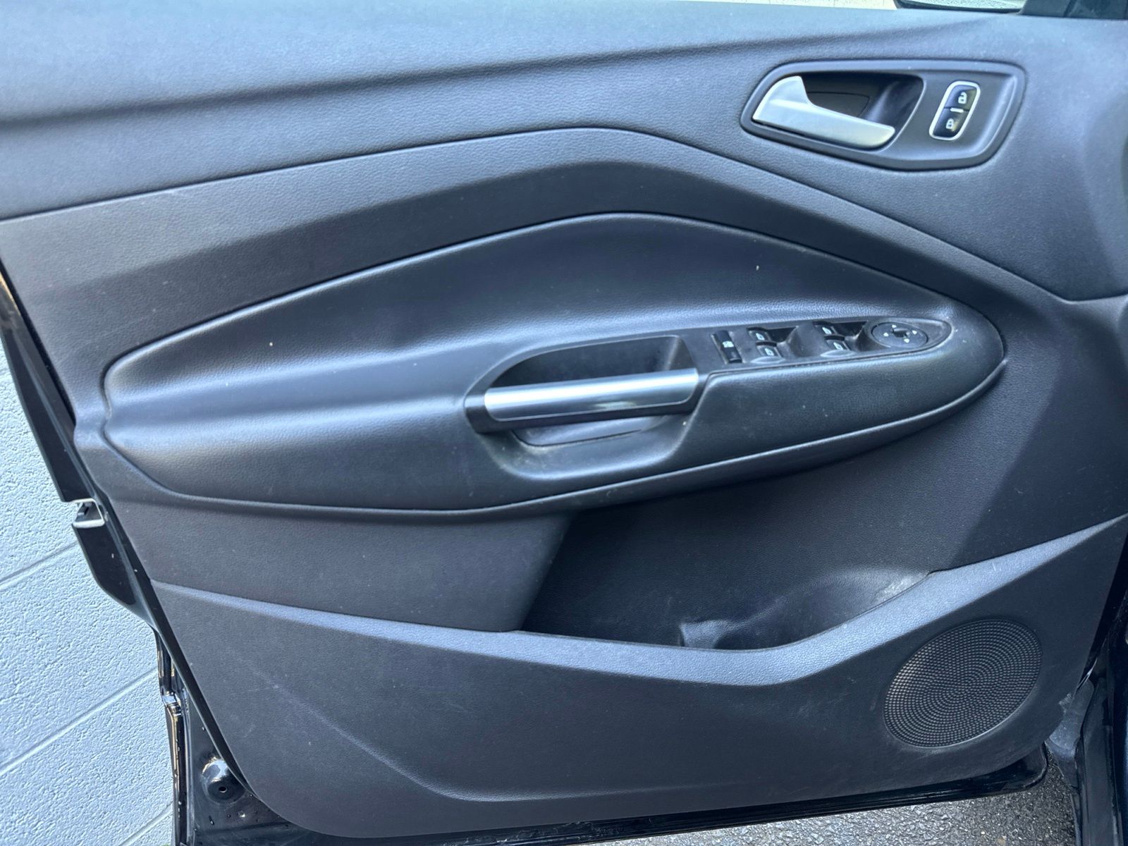 Used 2017 Shadow Black Ford SE image 30