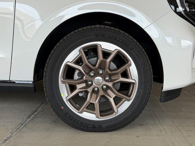 New 2026 Star White Metallic Tri-Coat Ford King Ranch image 4