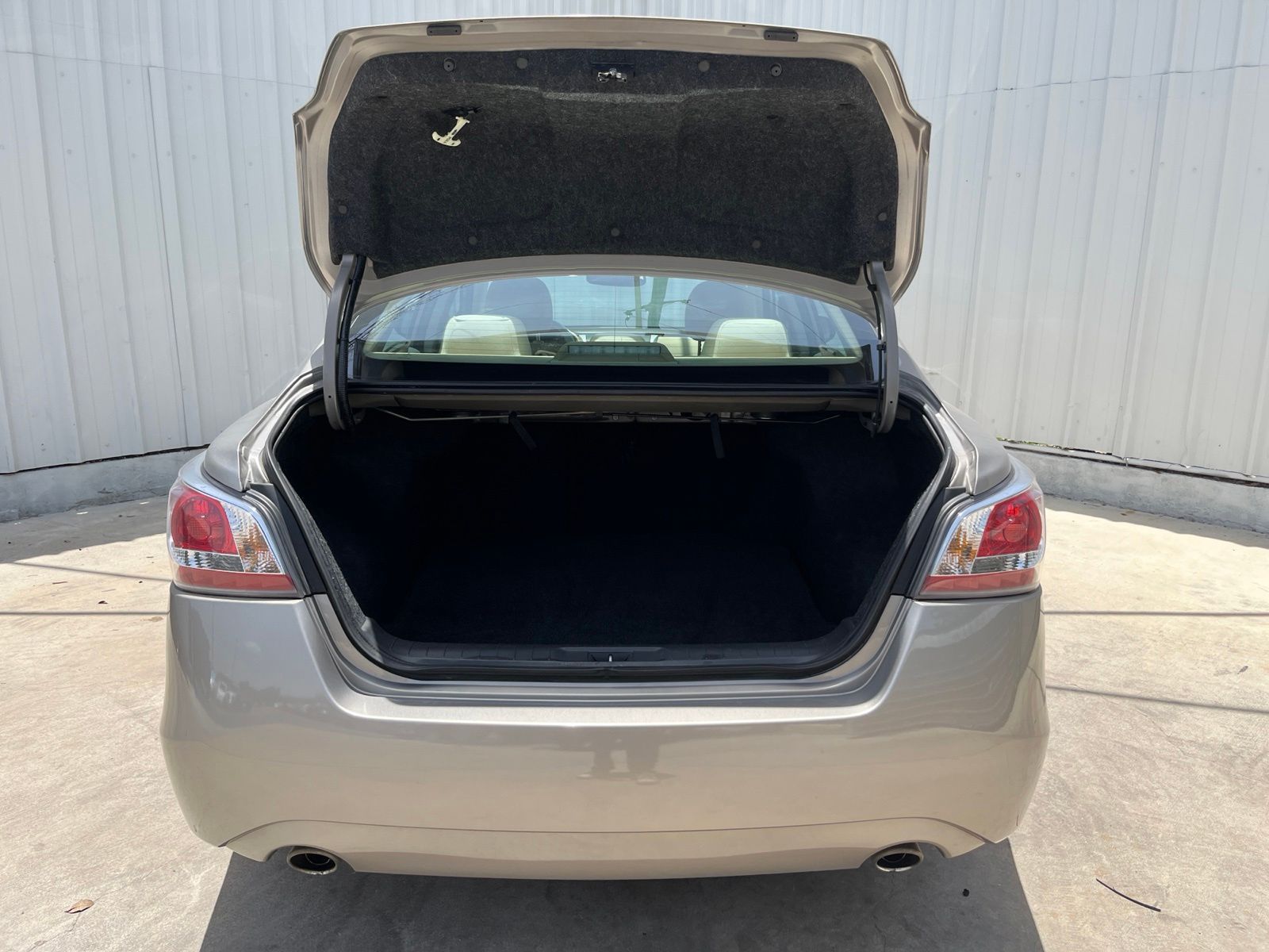Used Car 2015 Nissan Altima  2.5 Sv For Sale Under $12,000 In Austin, Texas