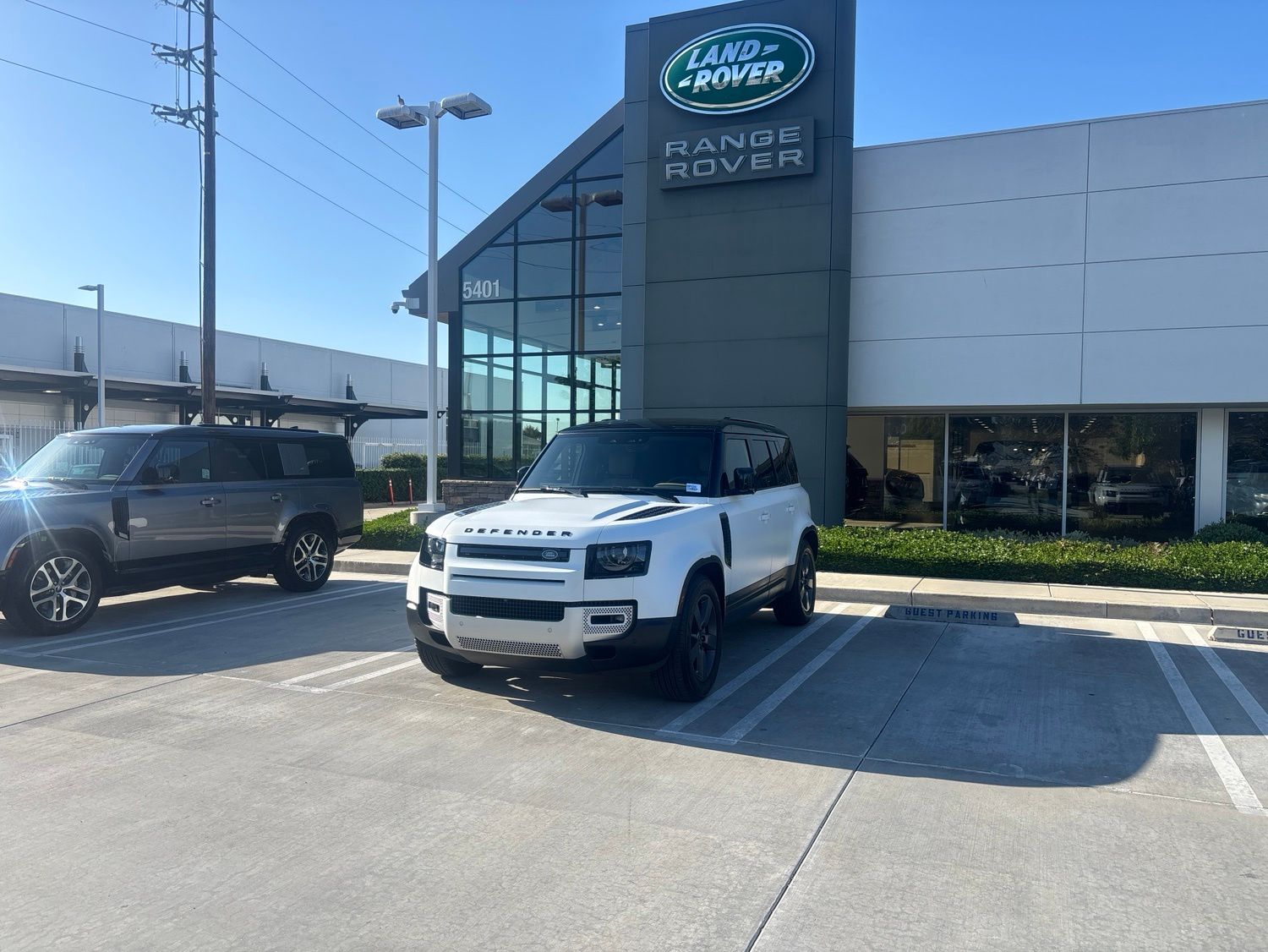 Fuji White 2025 Land Rover Defender 110 P400 S AWD SUV / Crossover All-Wheel Drive 8-Speed Automatic