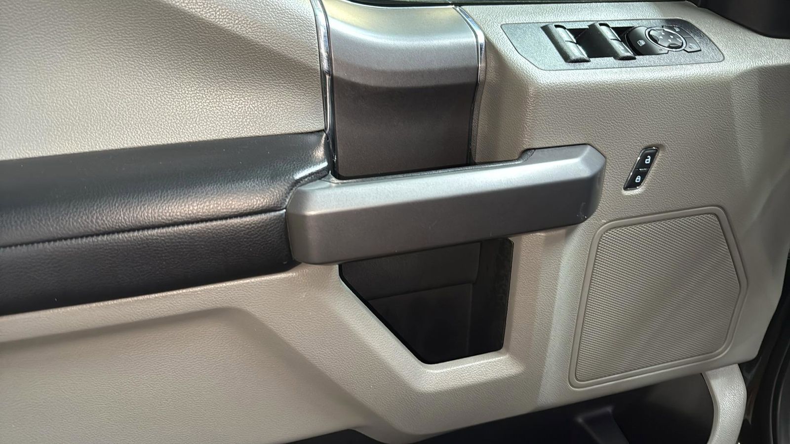 Used Car 2020 Ford F-150  Xlt For Sale Under $30,000 In Austin, Texas