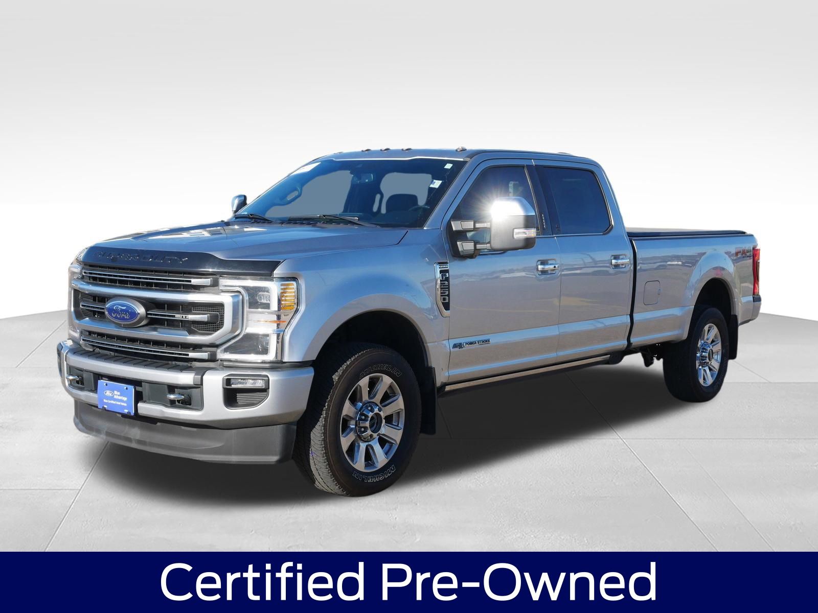 Iconic Silver Metallic 2022 Ford F-250 Super Duty Platinum Crew Cab 4WD Pickup Truck Four-Wheel Drive Automatic