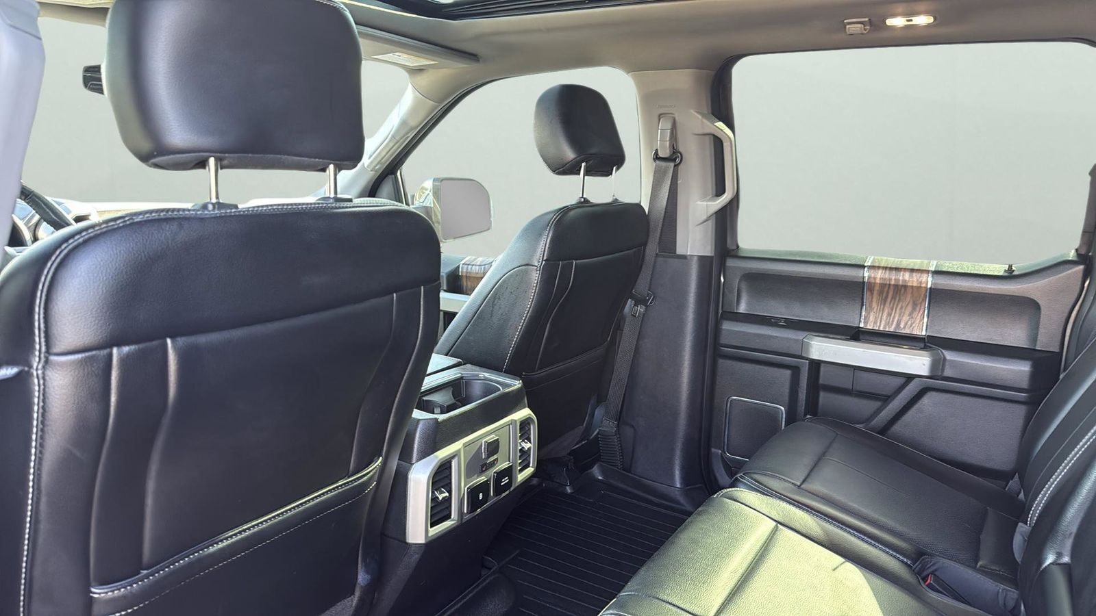 Used Car 2018 Ford F-150  Lariat For Sale Under $30,000 In Austin, Texas