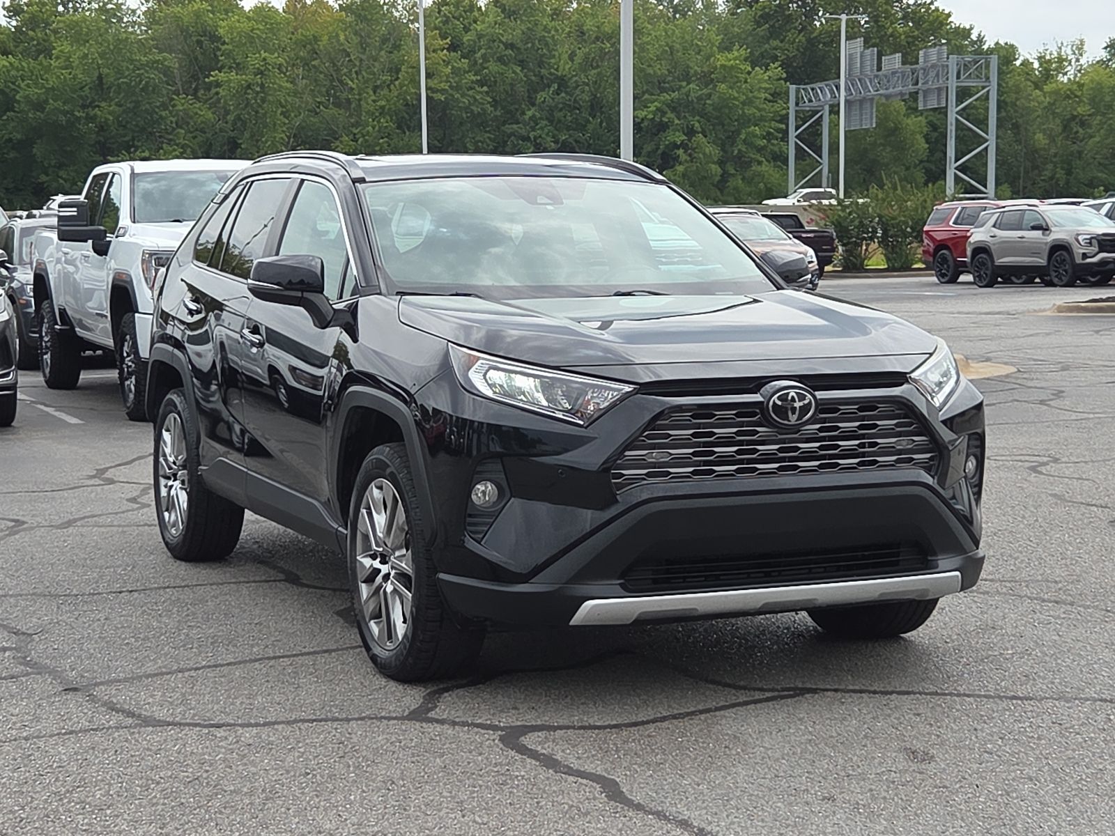 Midnight Black Metallic 2019 Toyota RAV4 SUV / Crossover Front-Wheel Drive 8-Speed Automatic
