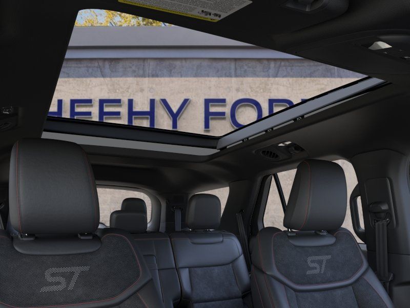 New 2026 Star White Metallic Tri-Coat Ford ST image 22