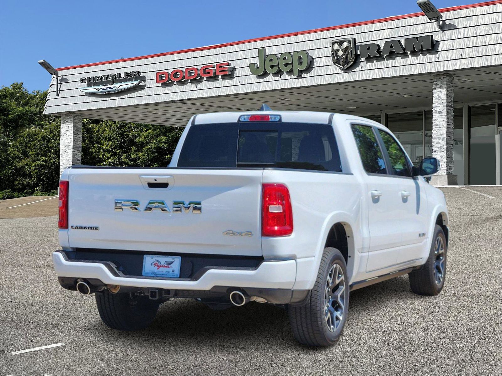 2025 Ram 1500 Laramie 5