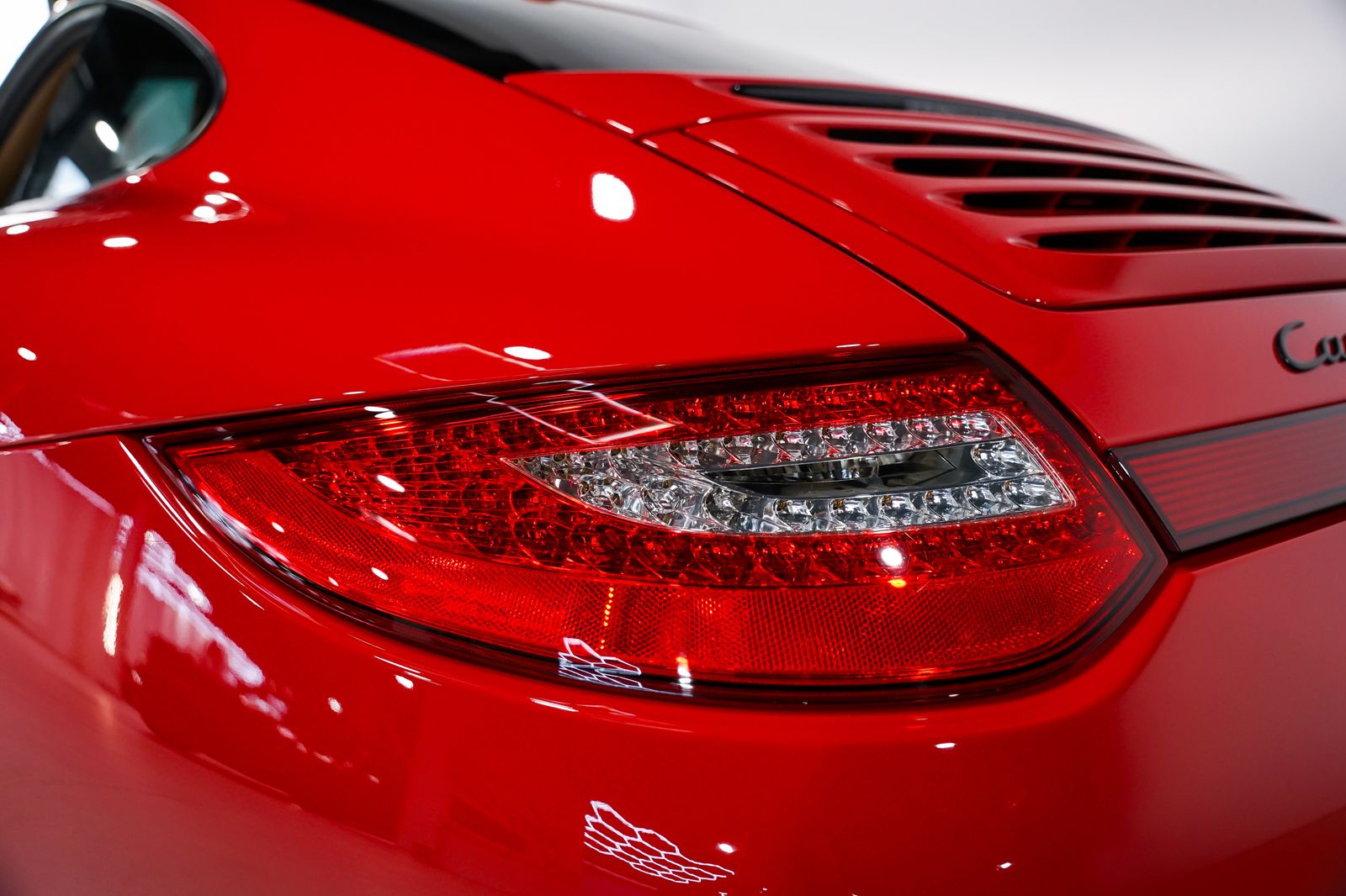 2012 Porsche 911 Carrera 4 GTS — photo 36