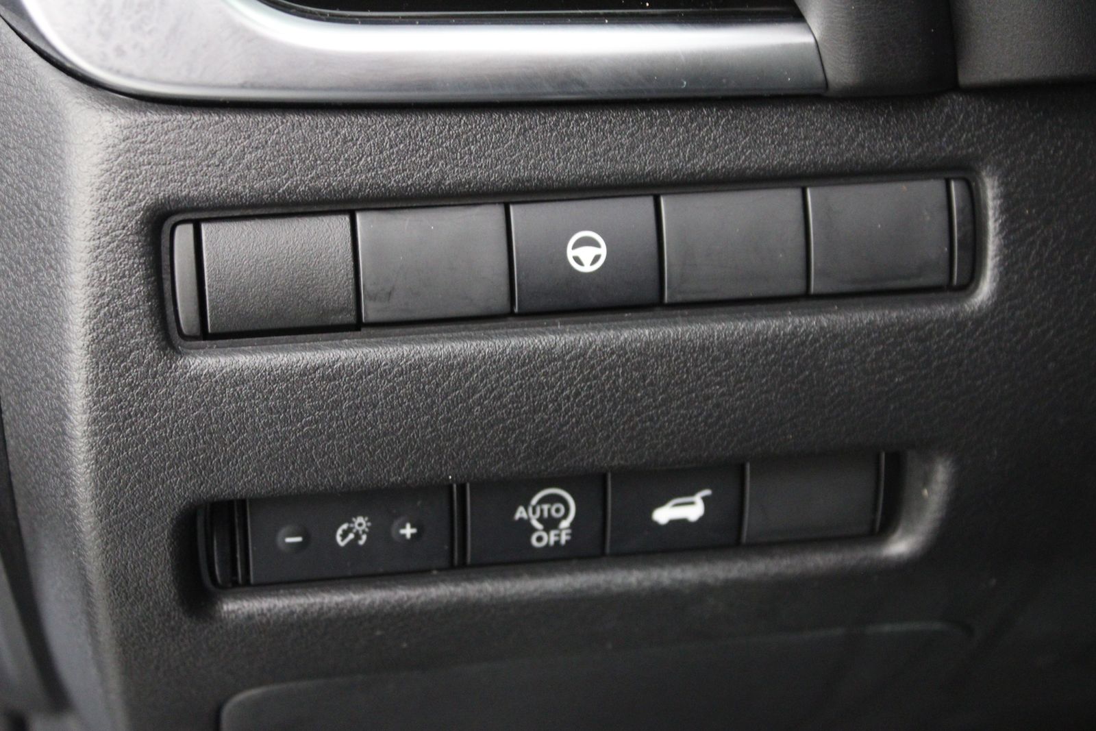 Used 2023 Gray Nissan SL image 31