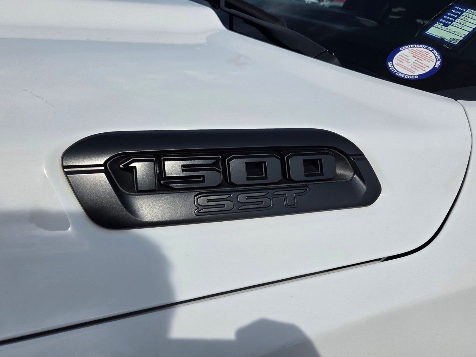 Used 2025 White Ram Big Horn/Lone Star image 19