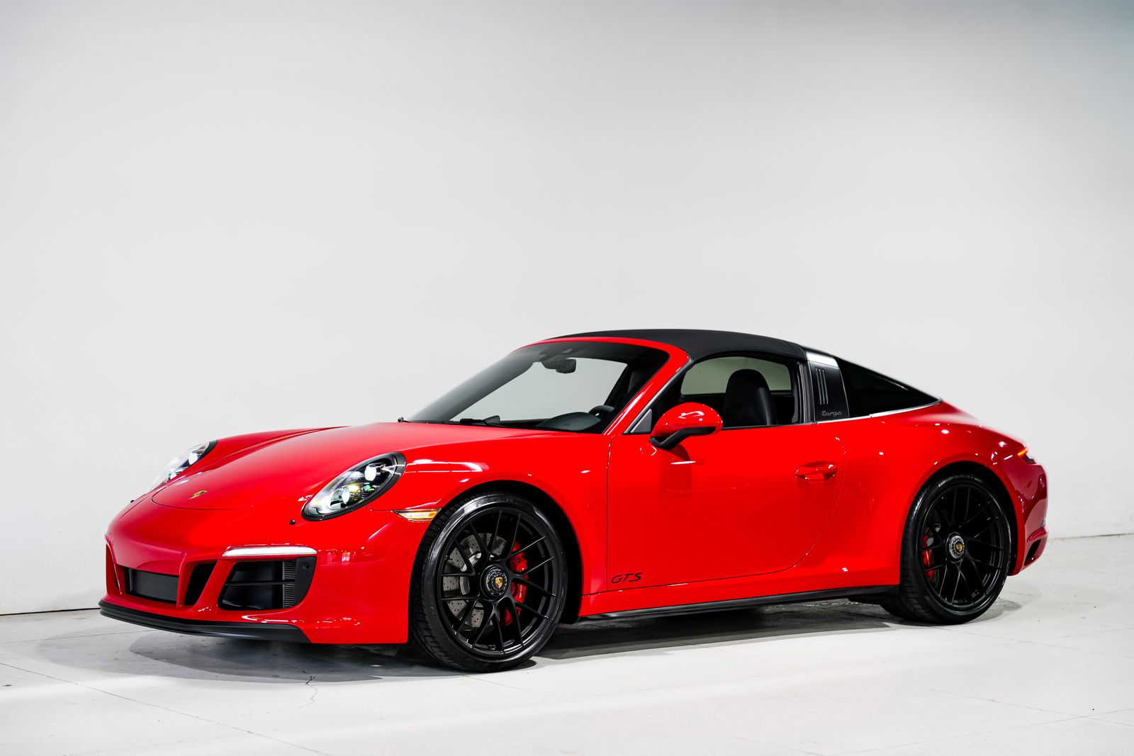 2017 Porsche 911 Targa 4 GTS — photo 6