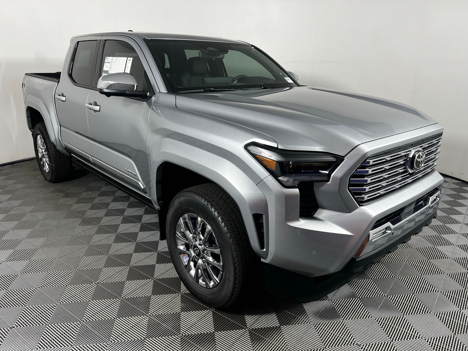 2024 Toyota Tacoma Limited 3