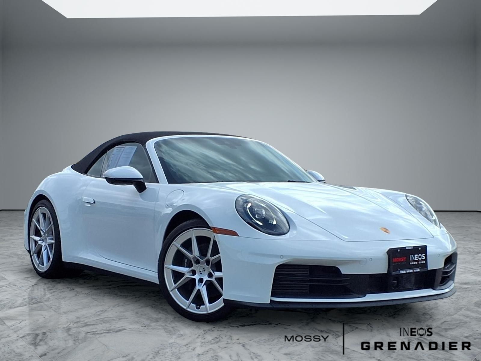 2025 Porsche 911 Carrera Cabriolet RWD