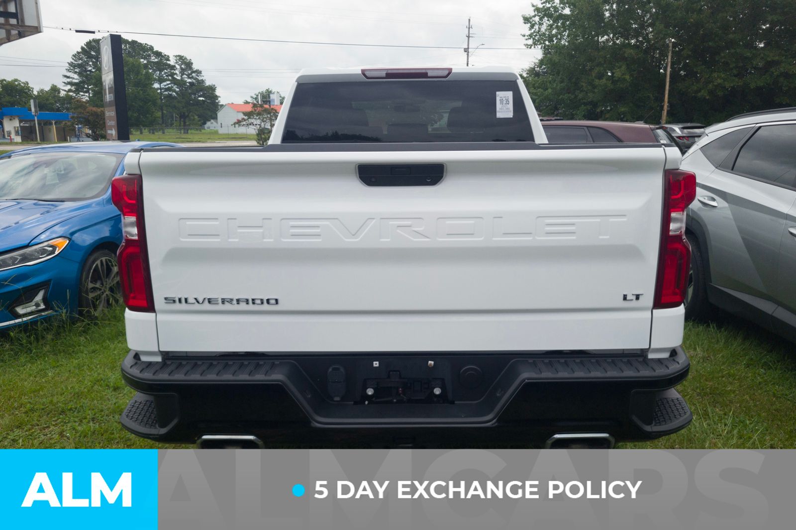 Used 2021 Summit White Chevrolet LT Trail Boss image 4