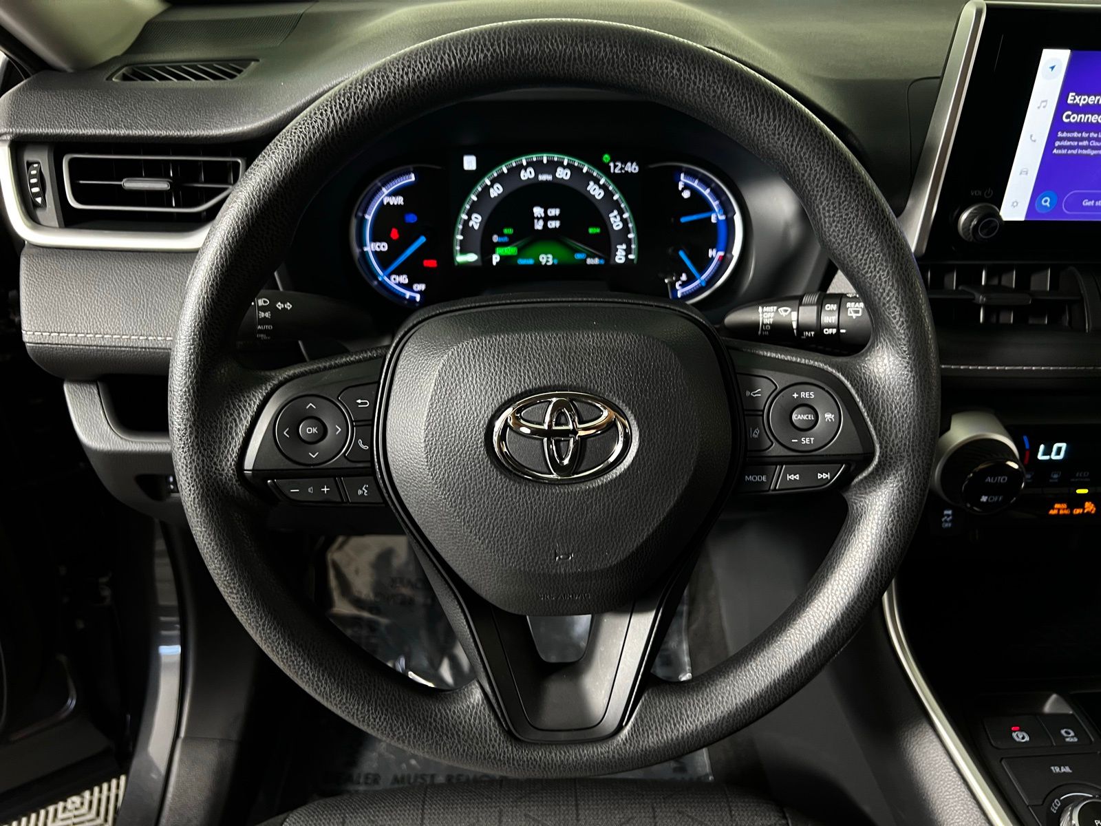 2025 Toyota RAV4 XLE 15