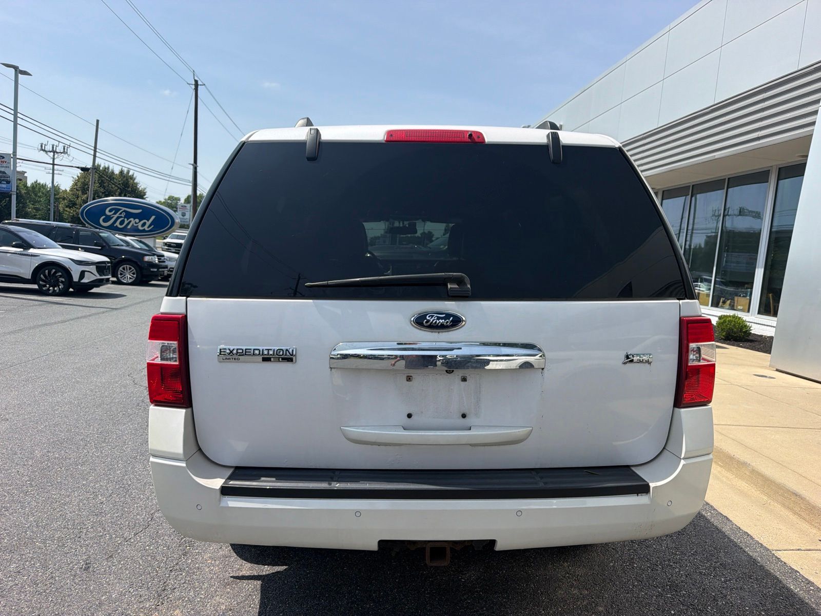 Used 2013 White Ford Limited image 4