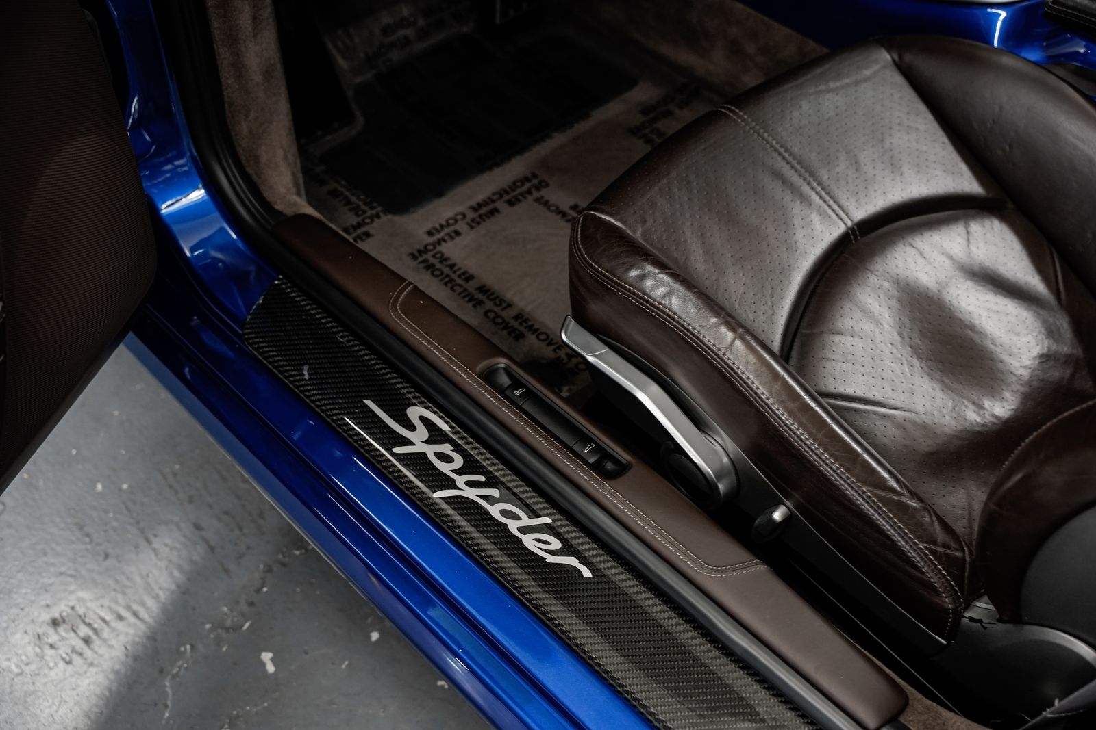 2011 Porsche Boxster Spyder — photo 23