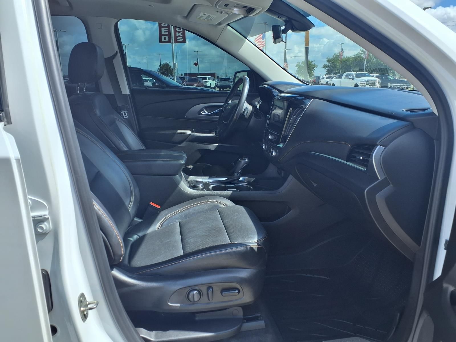 2019 Chevrolet Traverse Premier White at DeMontrond Gulf Freeway