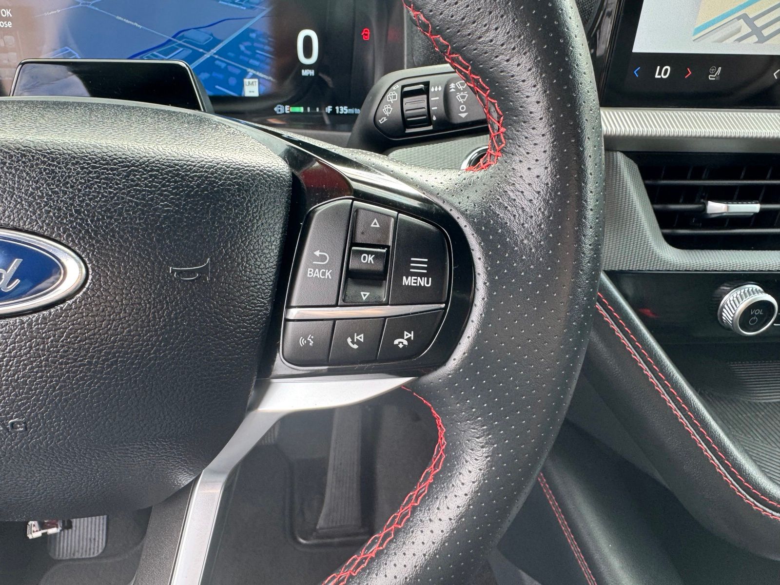 Used 2025 Ford Explorer SUV