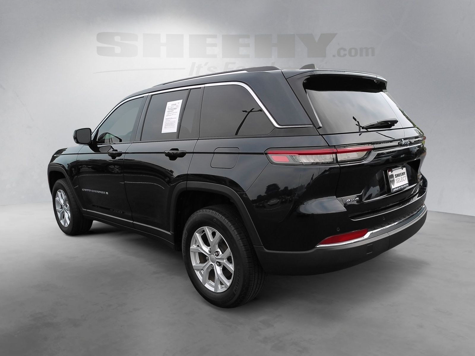 Used 2024 Black Jeep Limited image 12
