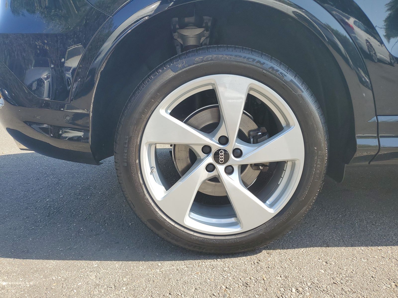 Vehicle photo