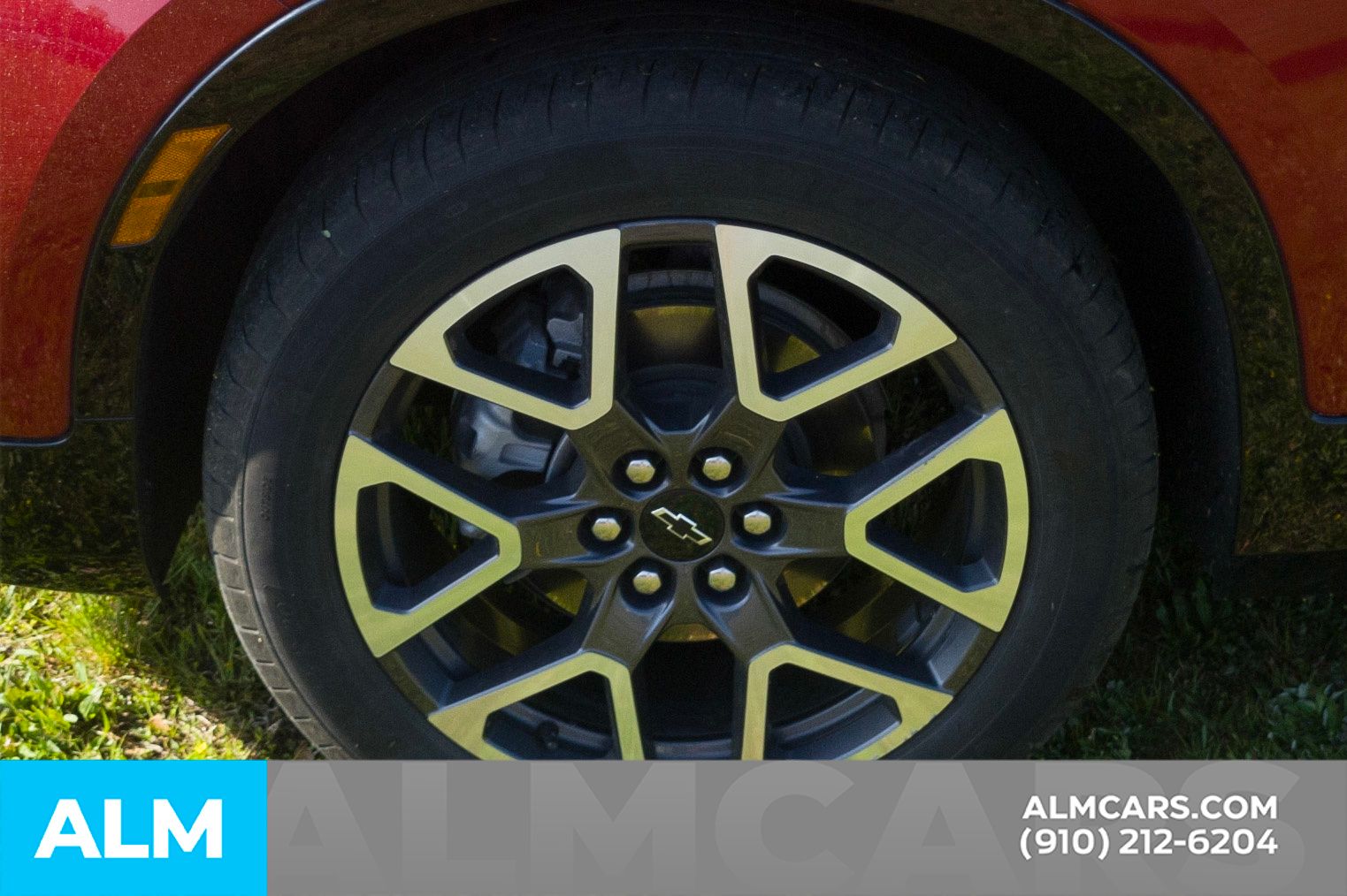 View vehicle photo 7