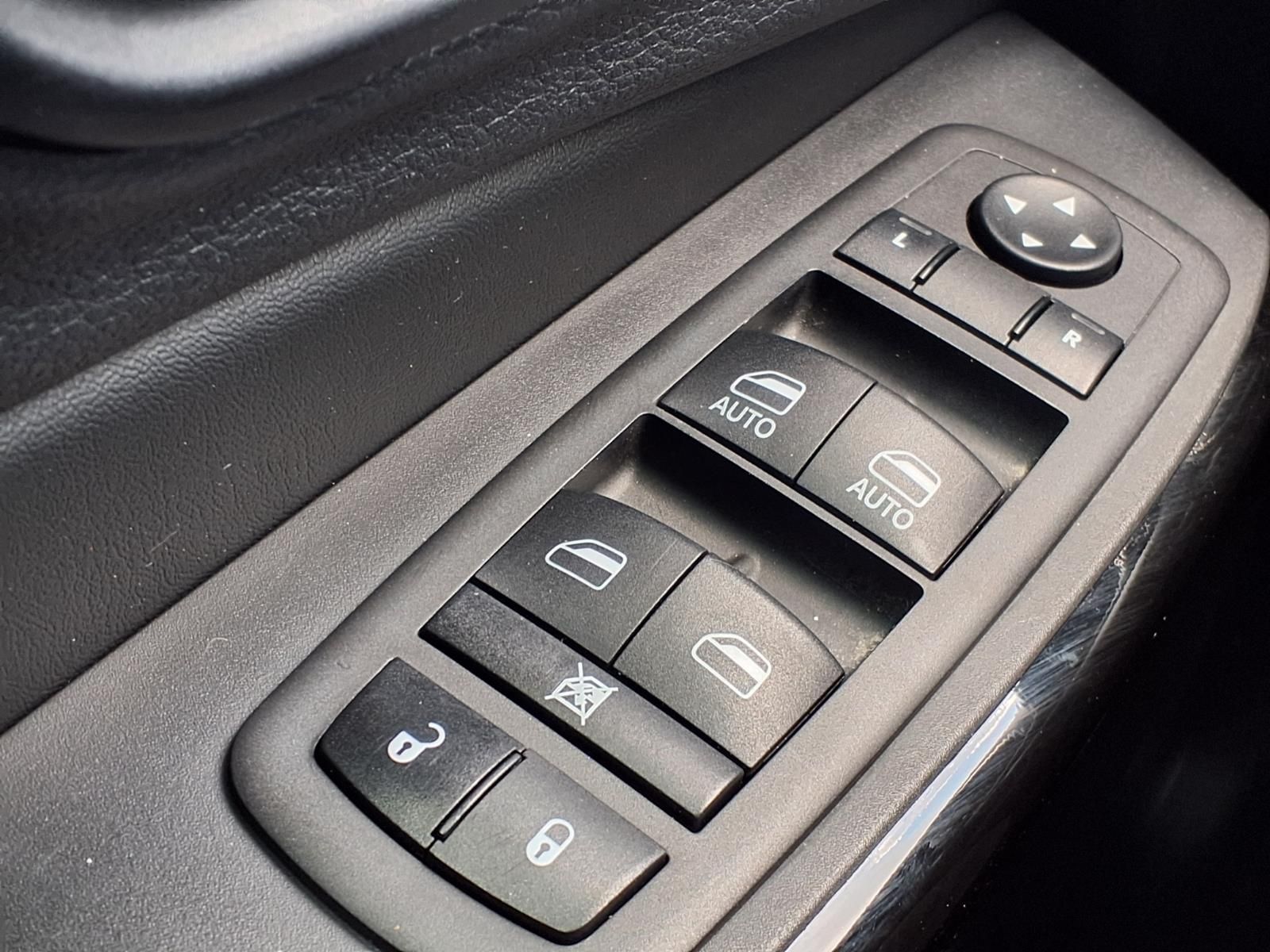 2023 Jeep Cherokee Altitude White at Emmons Autoplex