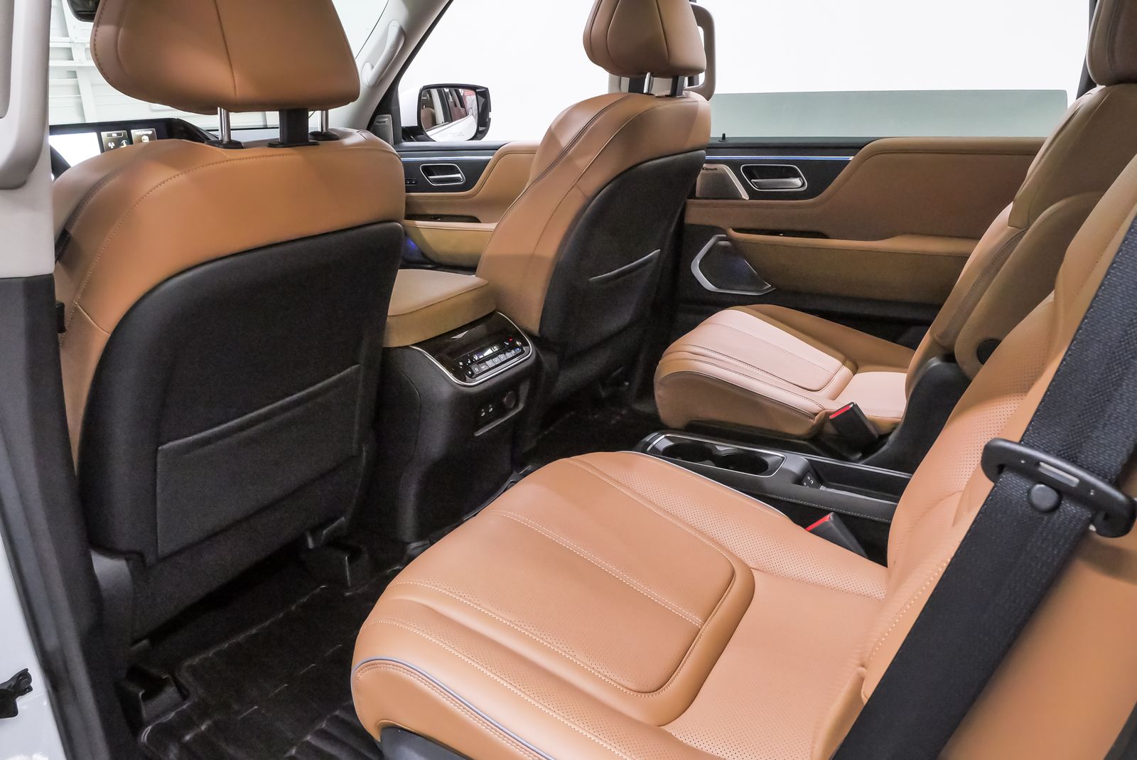 2025 INFINITI QX80 SENSORY White at River Oaks CDJR