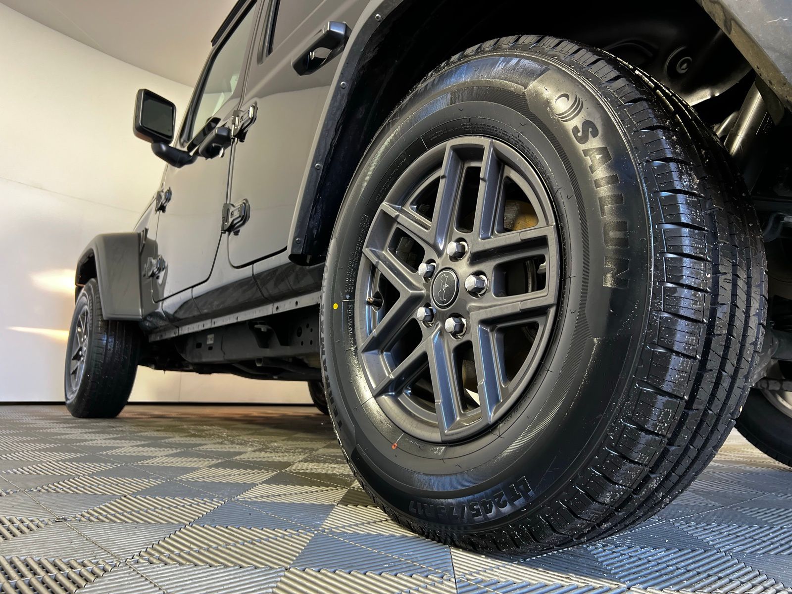 Thumbnail: 2024 Jeep Wrangler - 25