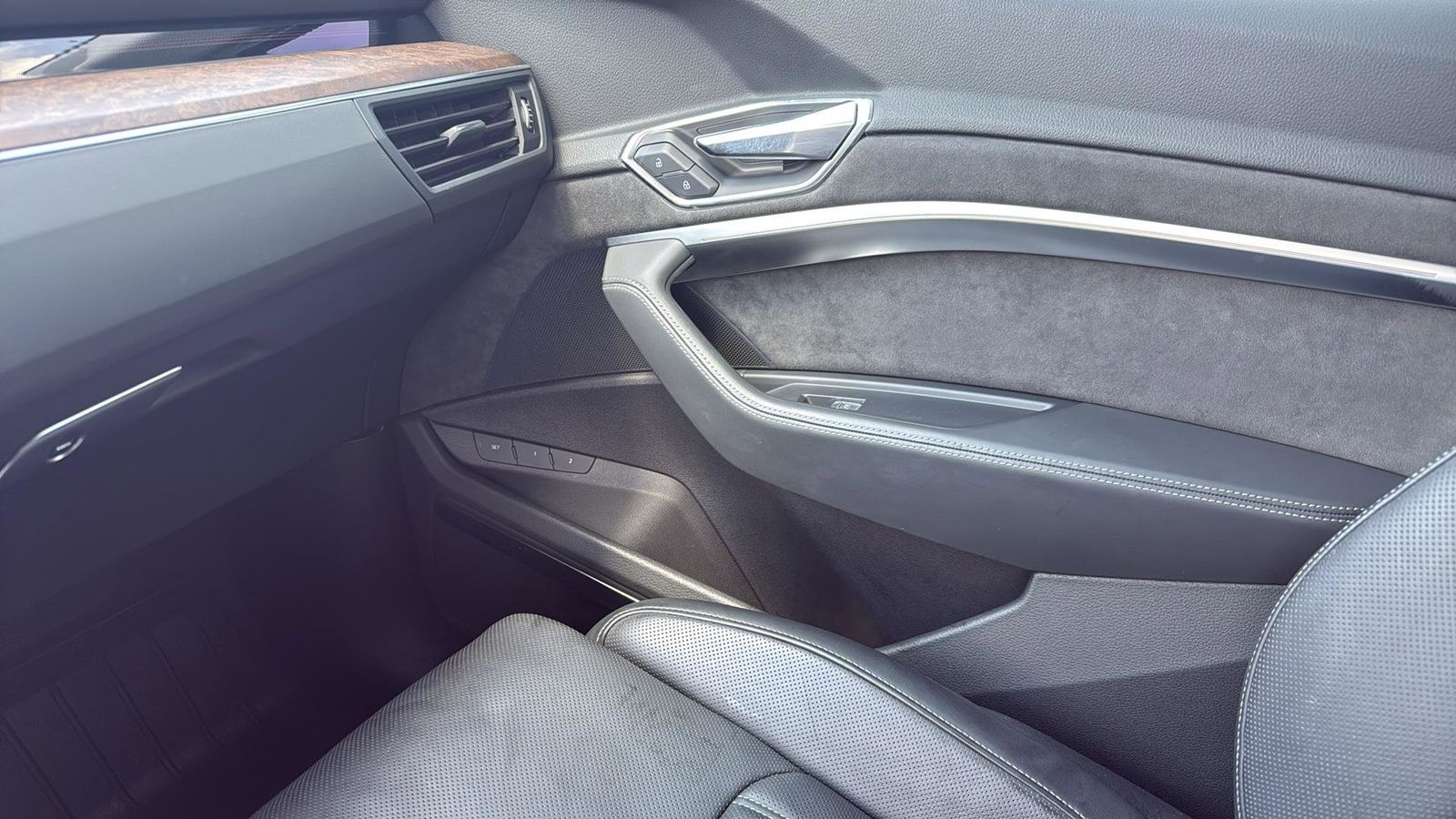 Used Car 2019 Audi E-tron  Prestige For Sale Under $25,000 In Austin, Texas