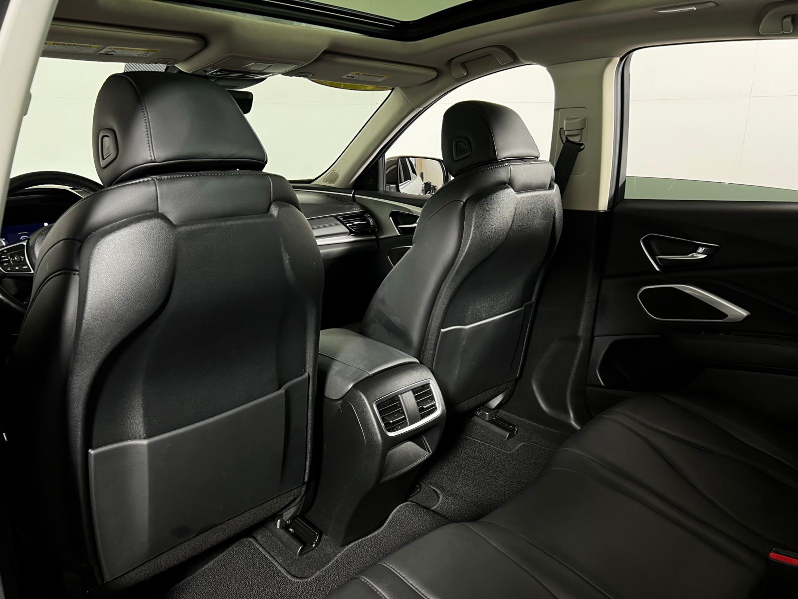 Thumbnail: 2023 Acura RDX - 20