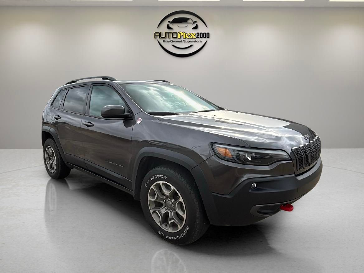 Gray (Granite Crystal Metallic Clearcoat) 2020 Jeep Cherokee Trailhawk 4WD SUV / Crossover Four-Wheel Drive 9-Speed Automatic
