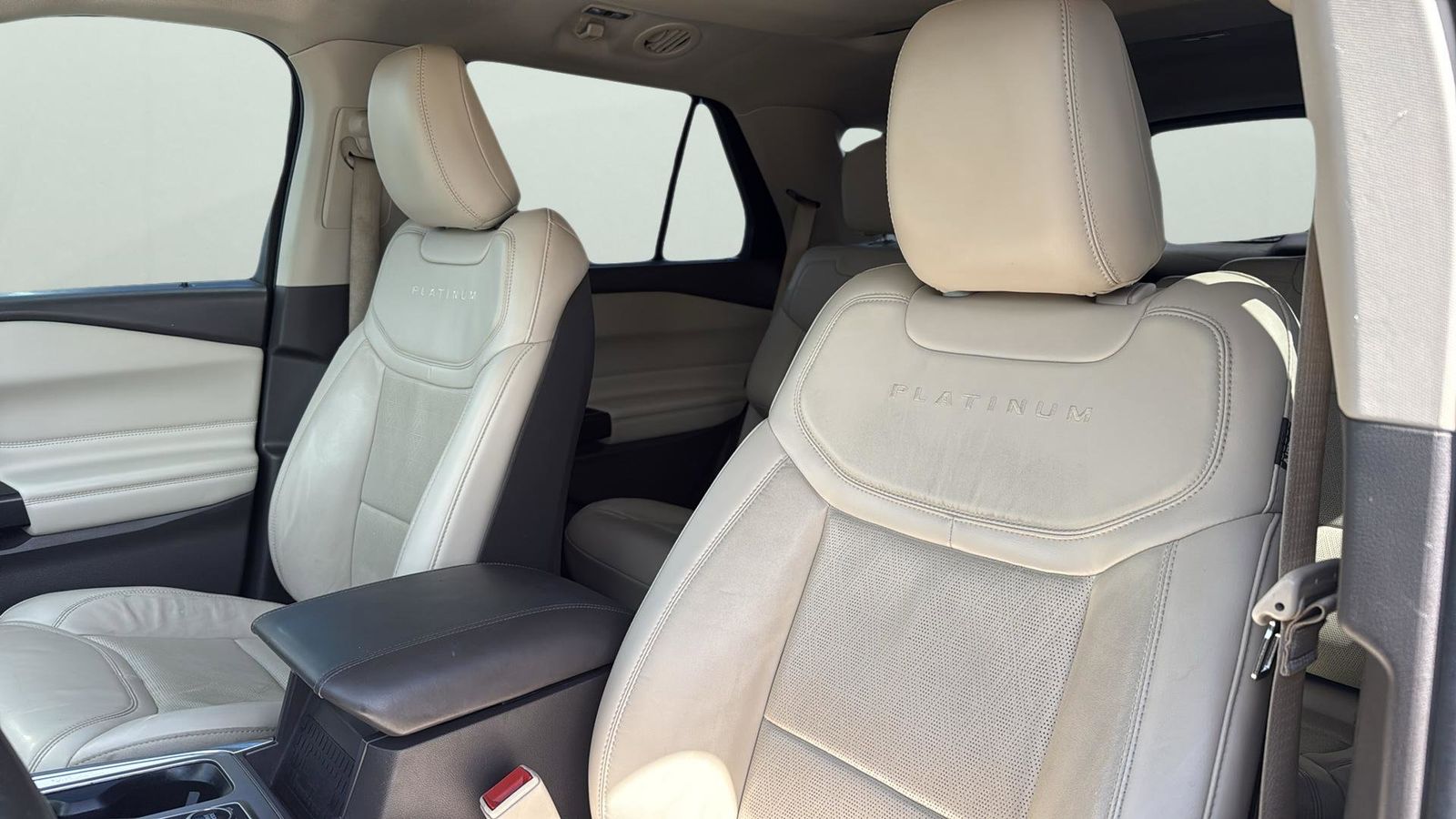 Used Car 2020 Ford Explorer  Platinum For Sale Under $25,000 In Austin, Texas