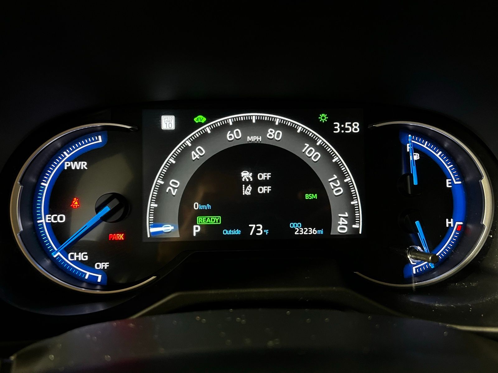 Thumbnail: 2025 Toyota RAV4 - 14