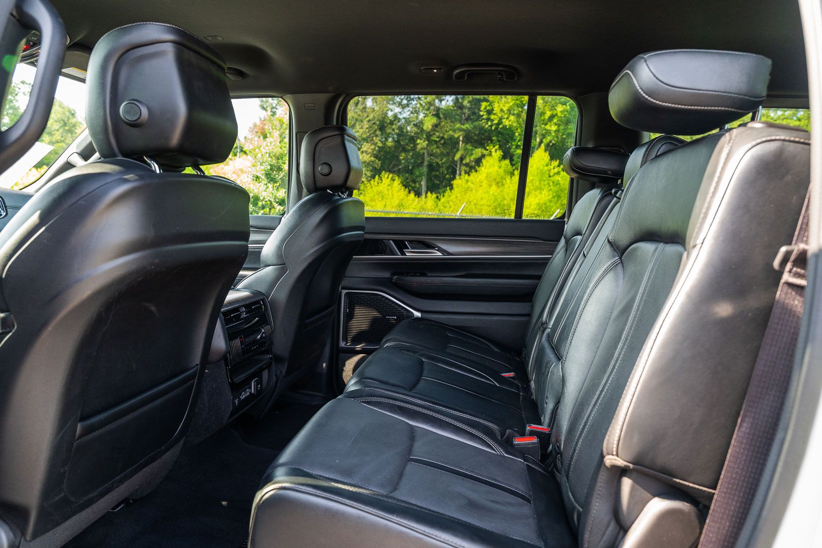 Used 2024 Jeep Wagoneer SUV