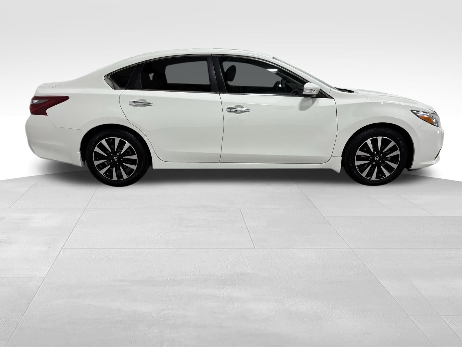 Used Car 2018 Nissan Altima  2.5 Sv For Sale Under $15,000 In Austin, Texas