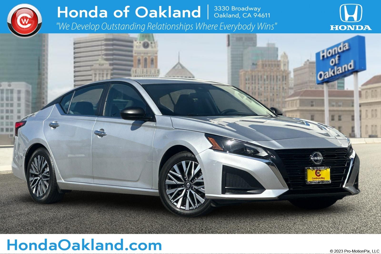 Brilliant Silver Metallic 2024 Nissan Altima Sedan Front-Wheel Drive Continuously Variable Transmission