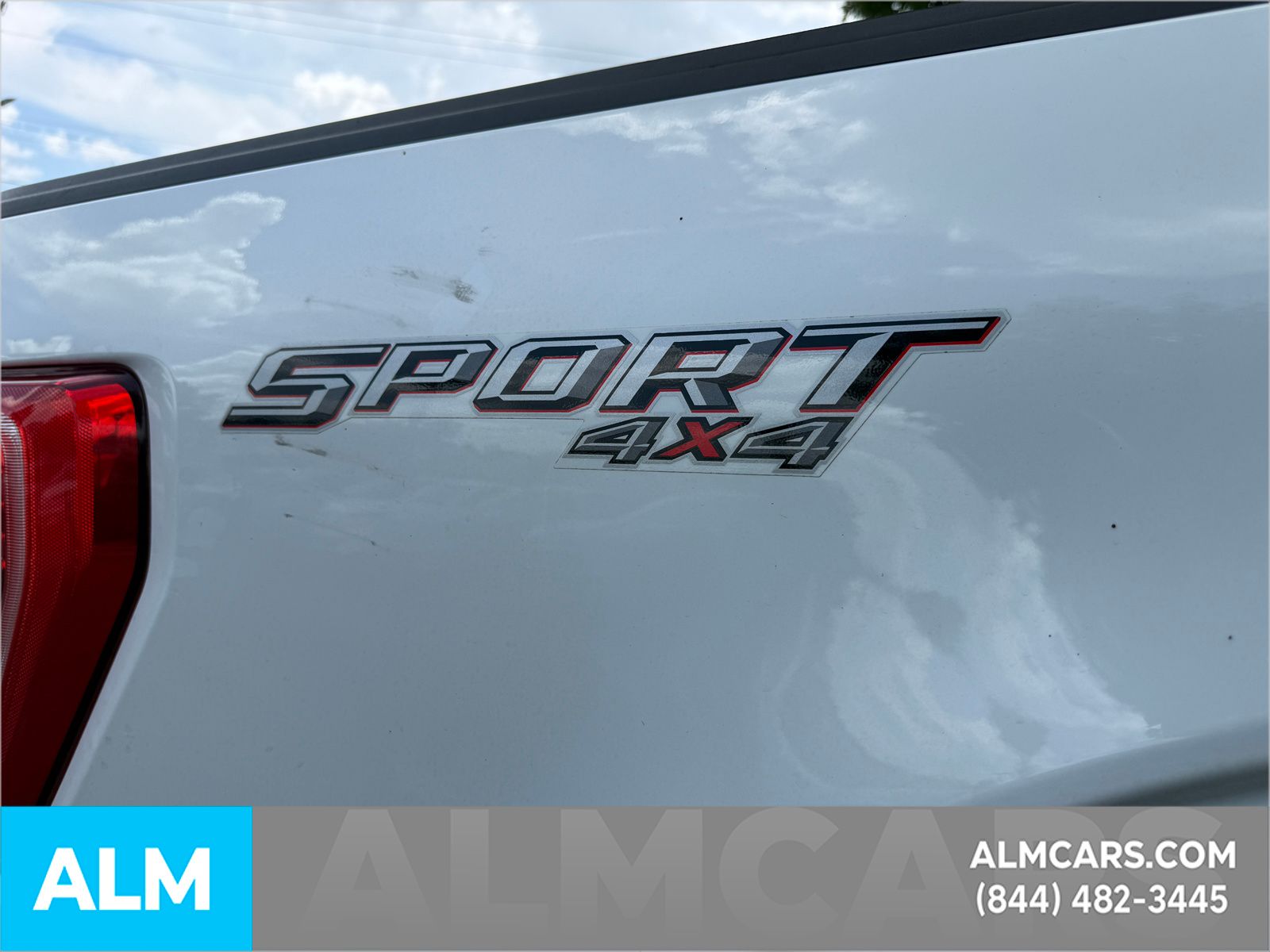 Used 2023 White Ford XLT image 6