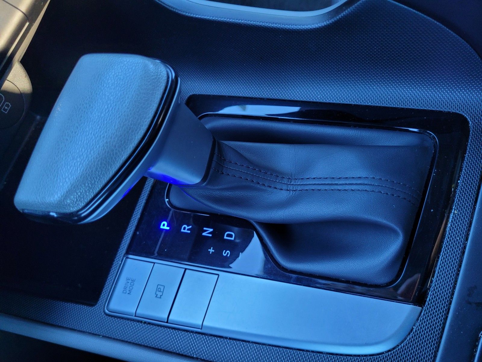 2024 Hyundai Elantra SEL - Photo 24