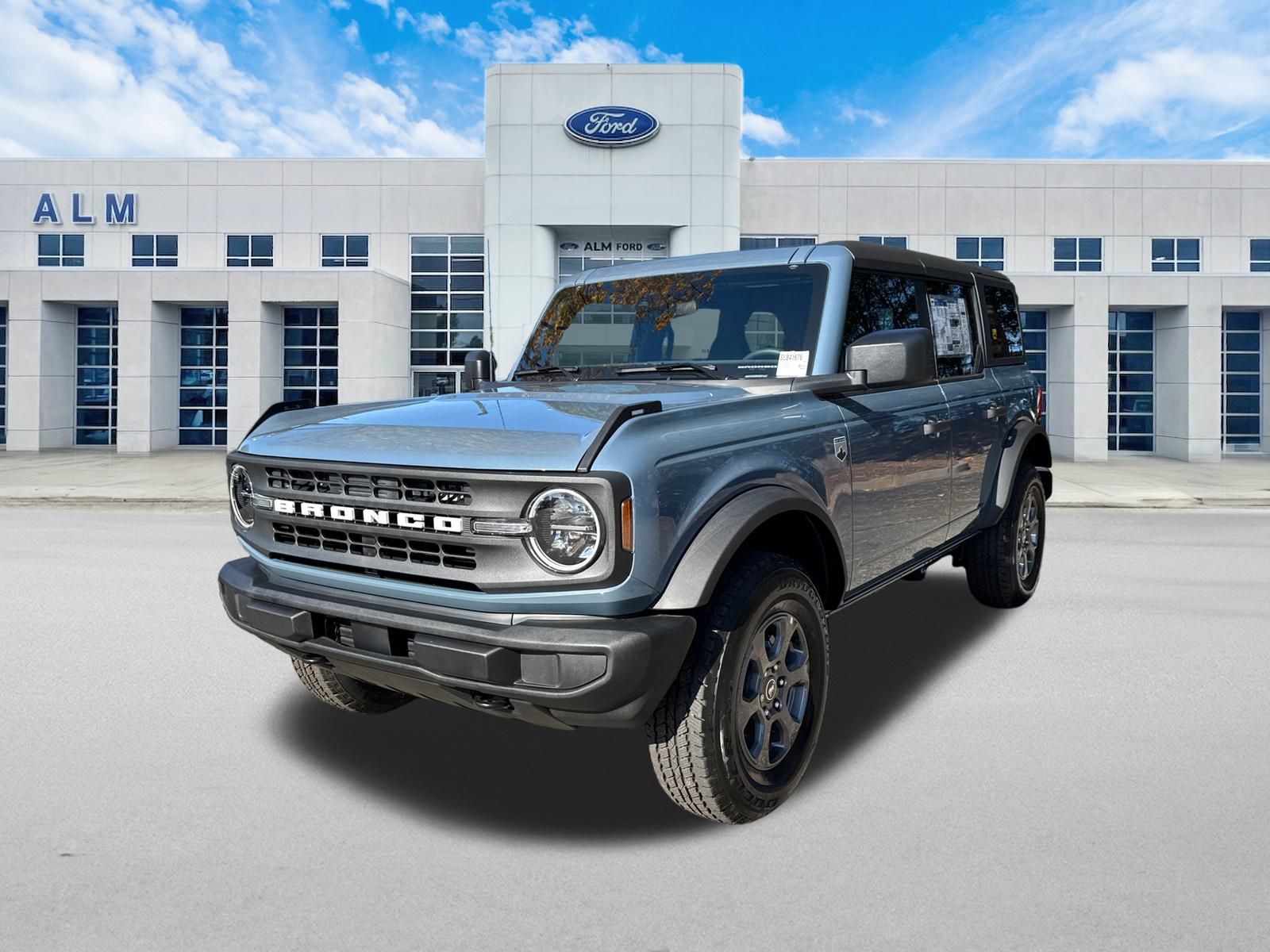 2025 Ford Bronco 4-Door Big Bend's photo