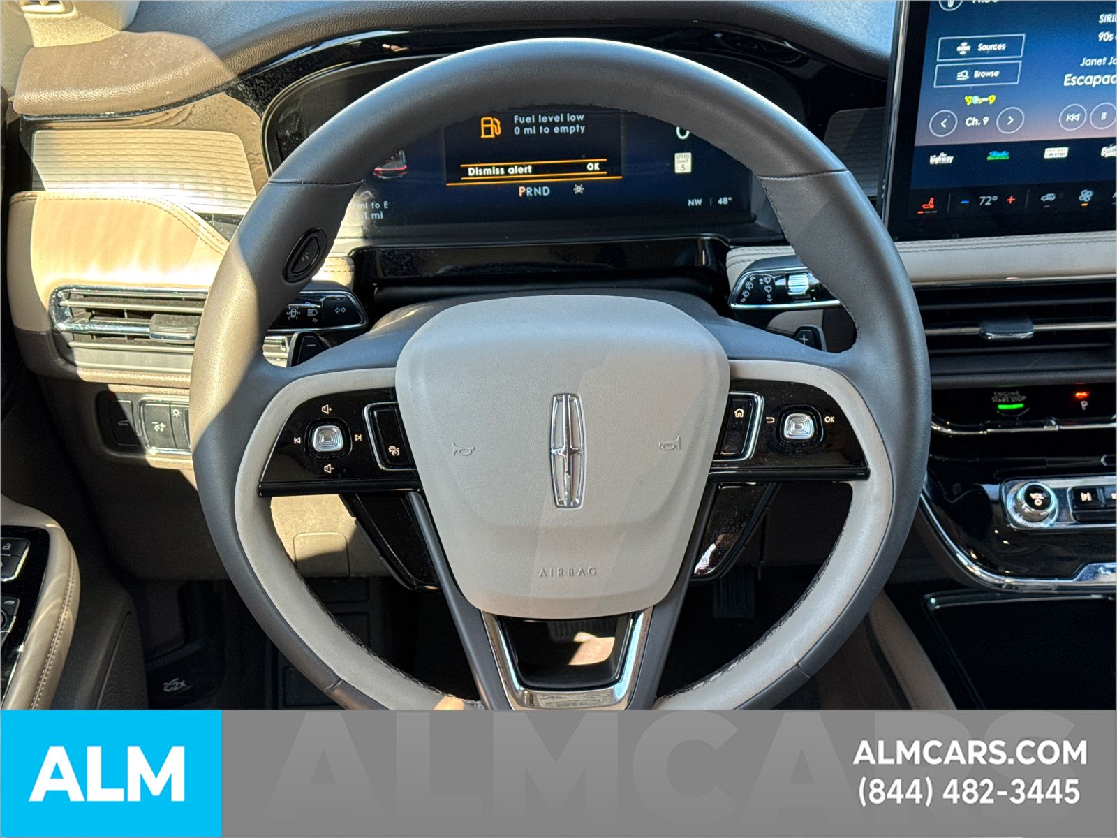 Used 2024 Whisper White Lincoln Premiere image 29