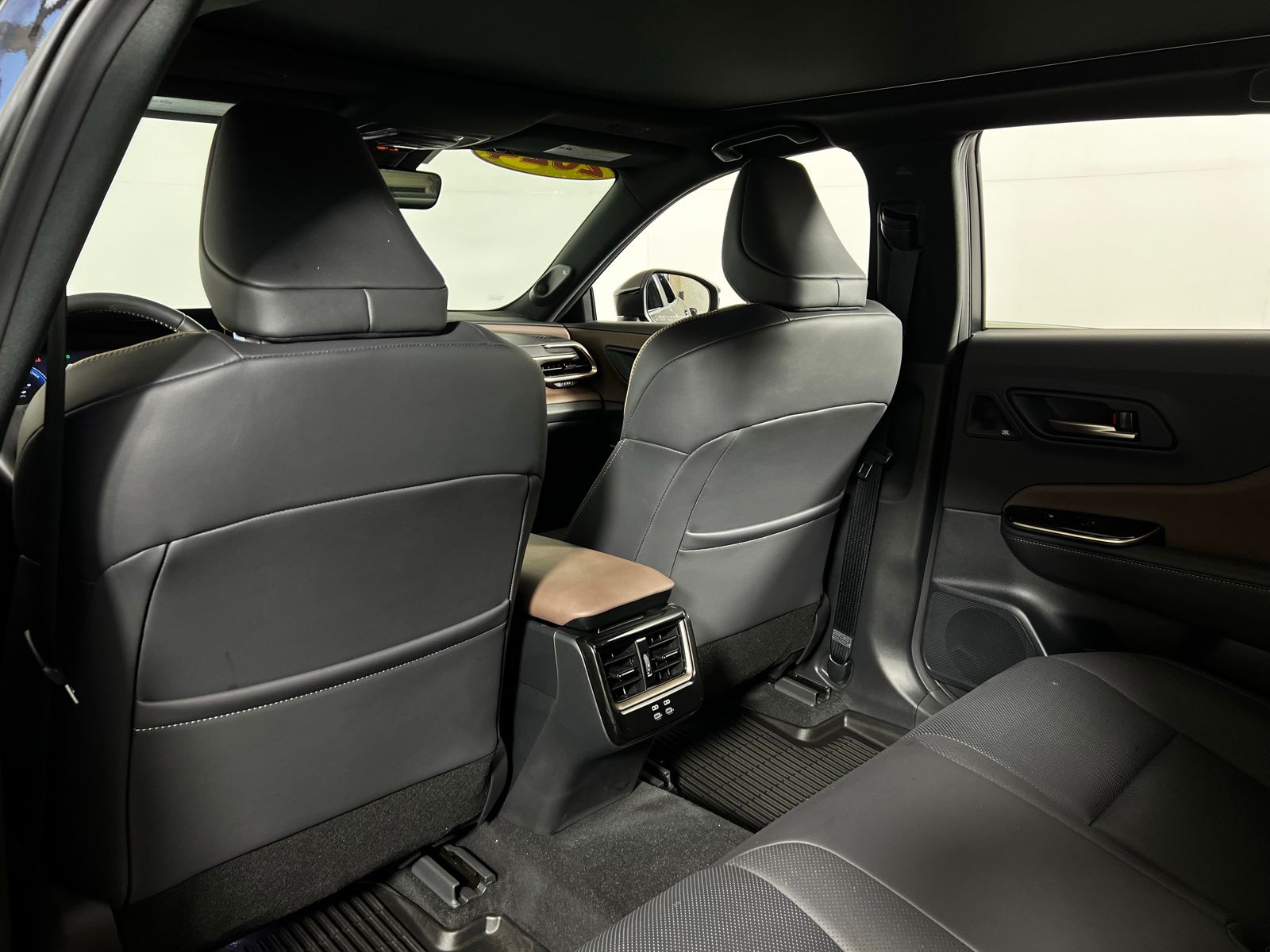 Thumbnail: 2024 Toyota Crown - 22