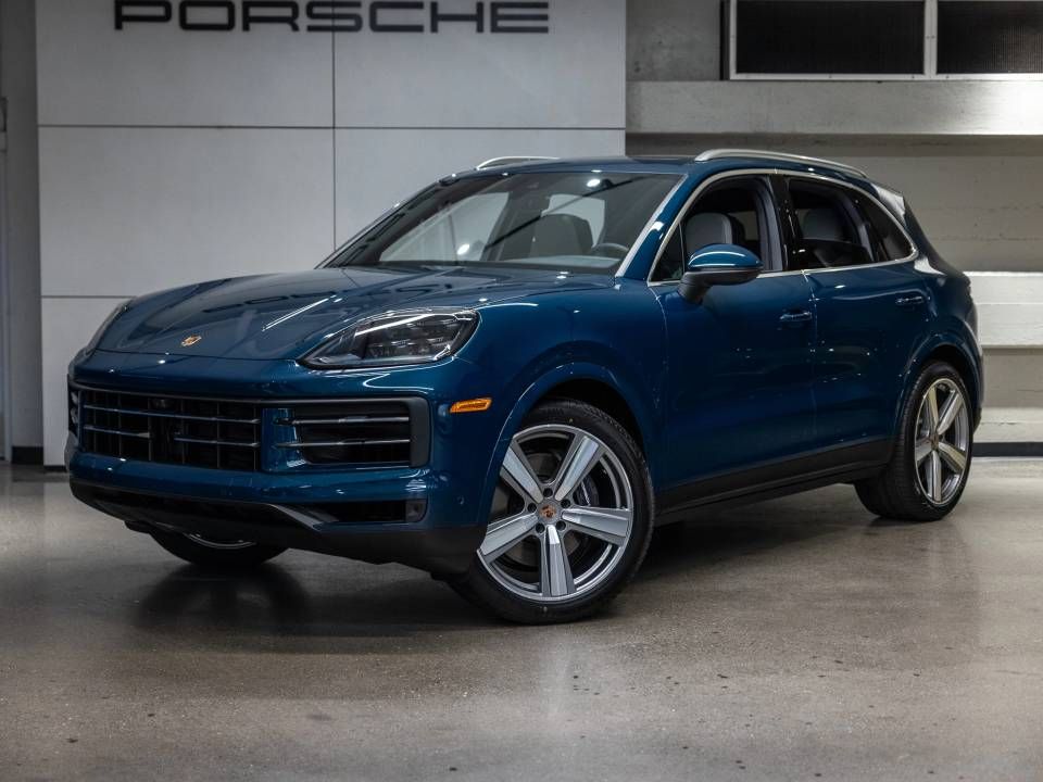  2026 Porsche Cayenne AWD   