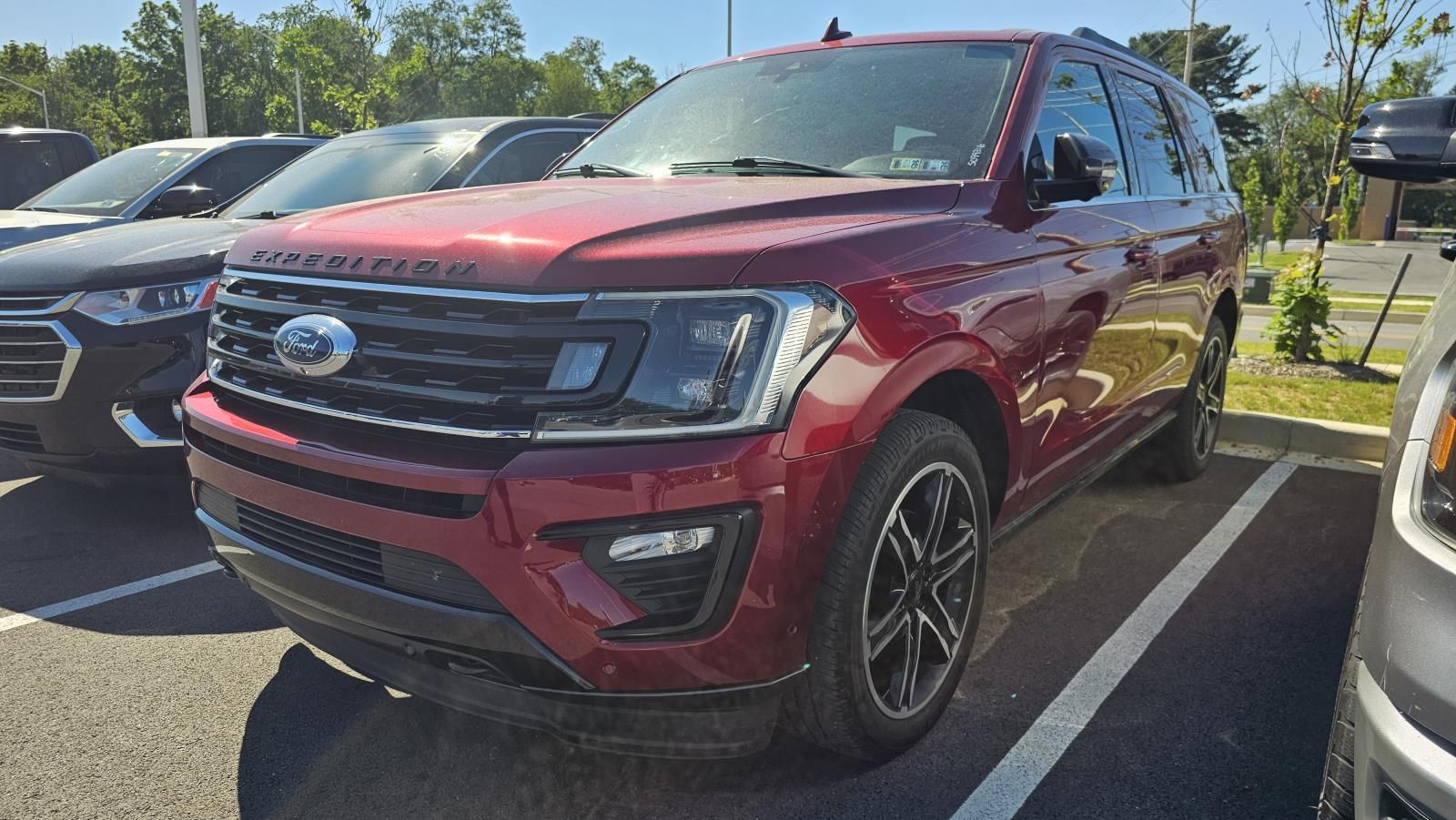 Ruby Red Metallic 2019 Ford Expedition Limited 4WD SUV / Crossover Four-Wheel Drive Automatic