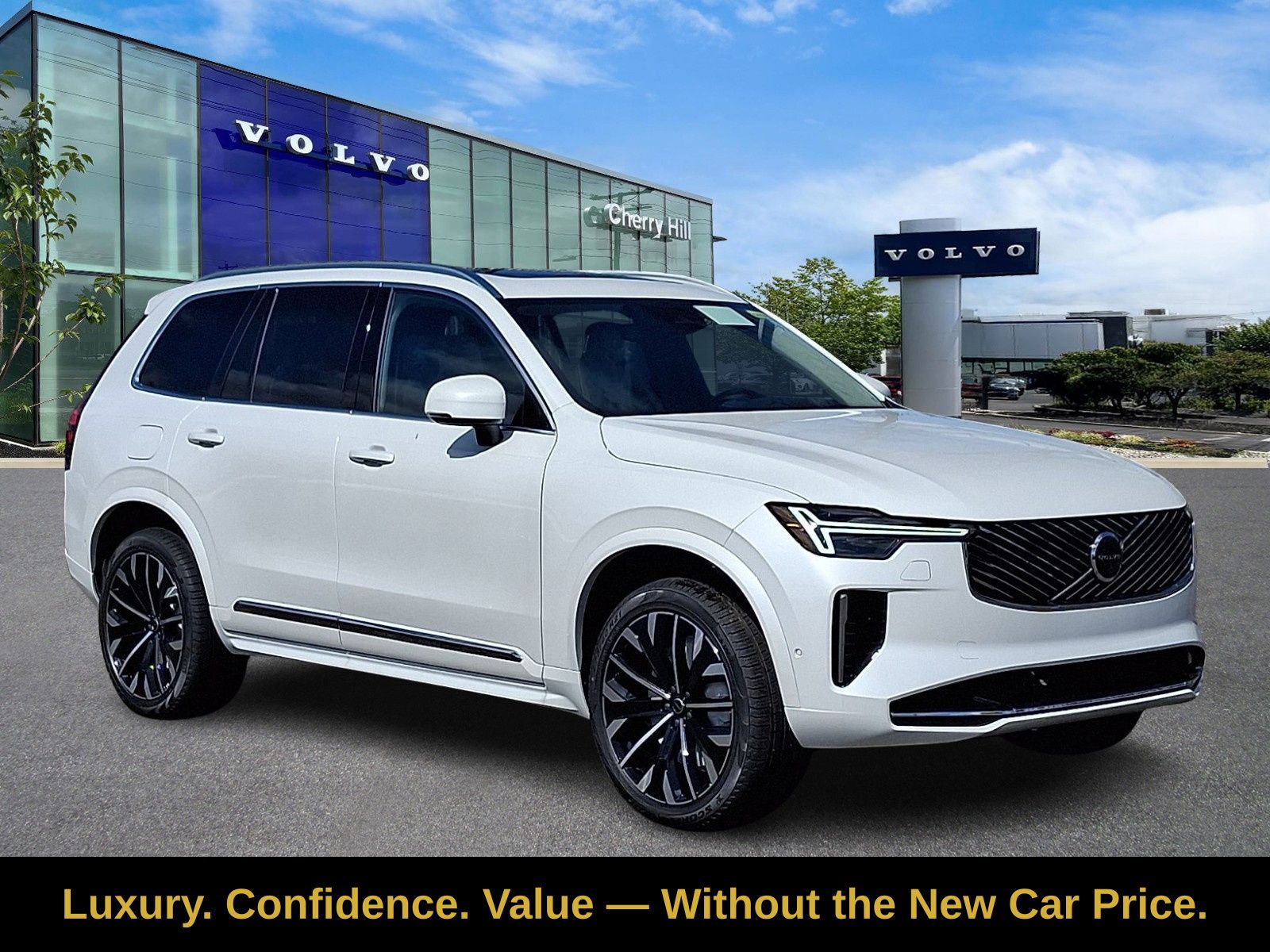Crystal White Pearl 2026 Volvo XC90 SUV / Crossover All-Wheel Drive Automatic