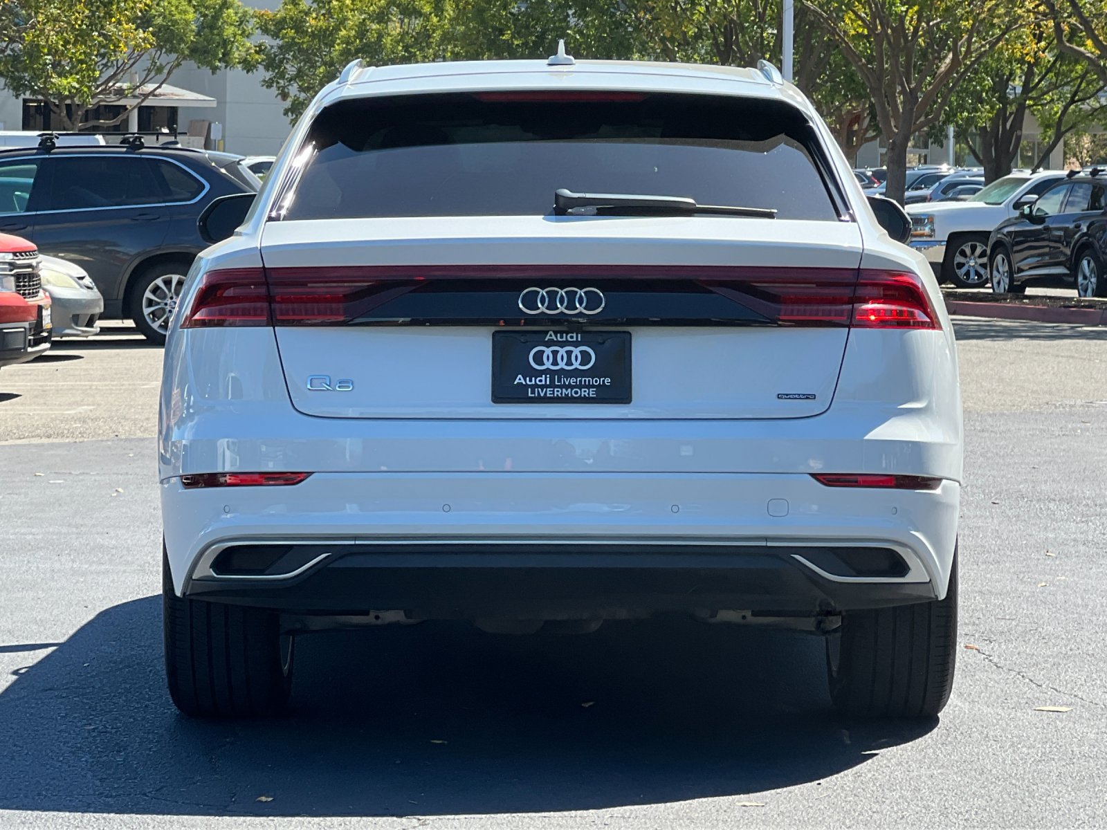 2023 Audi Q8 55 Premium — foto completa 5 de 29