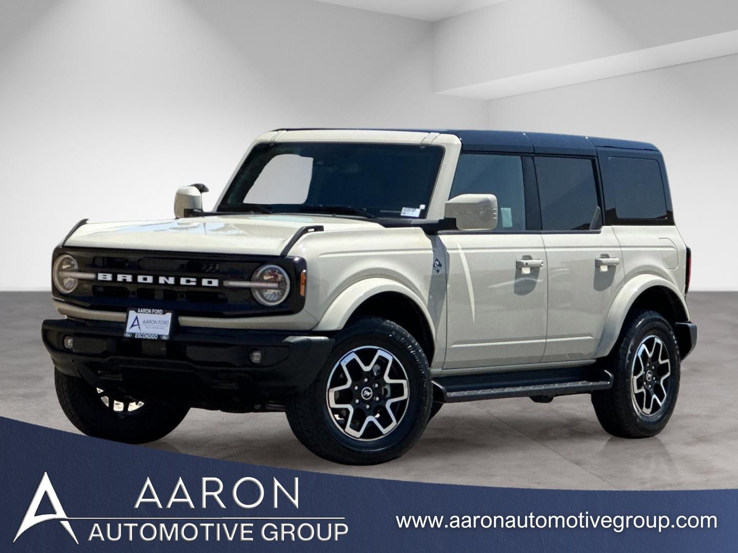 Desert Sand 2025 Ford Bronco SUV / Crossover Four-Wheel Drive Automatic