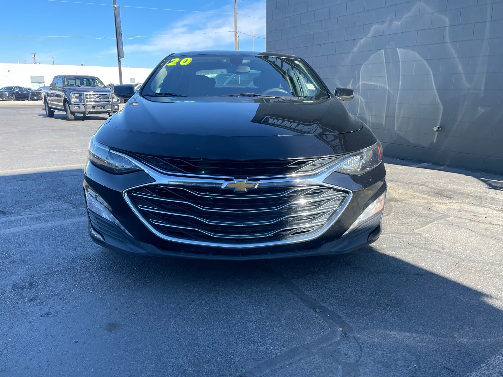 Used 2020 Chevrolet Malibu 1LT with VIN 1G1ZD5ST6LF086408 for sale in North Logan, UT