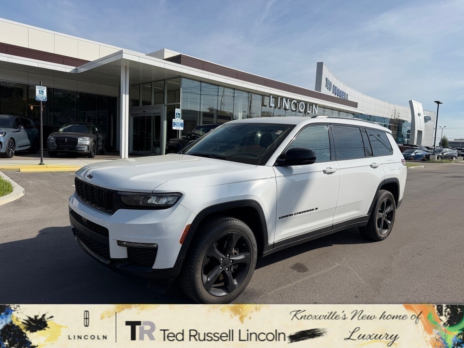 Bright White Clearcoat 2022 Jeep Grand Cherokee L Limited RWD SUV / Crossover 4X2 8-Speed Automatic